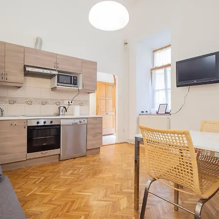 Basilica Two Bedroom Apartment Budapest